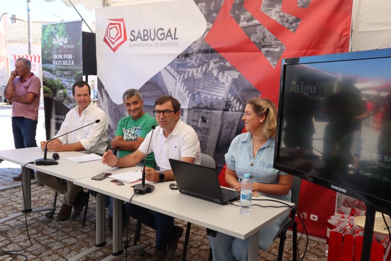 Nasceu Algu´de diferente no concelho