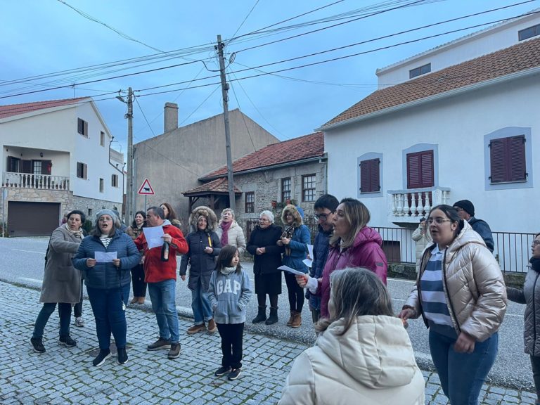 Cantar as Janeiras na Rapoula do Côa