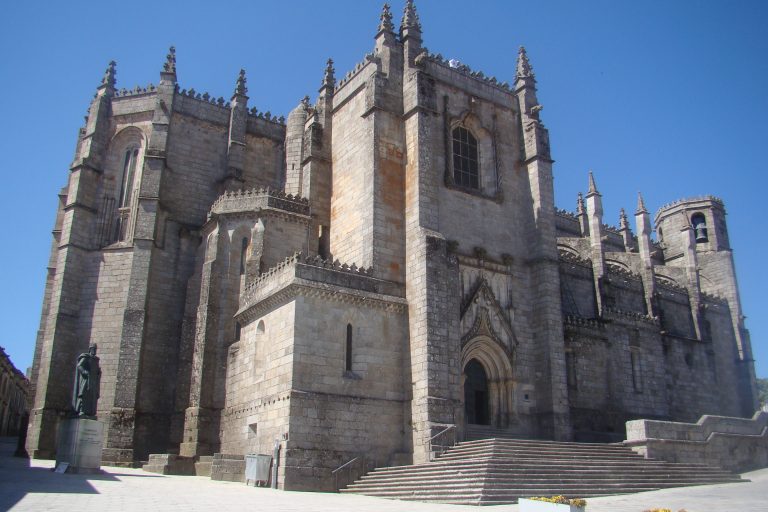 Encomendação das Almas, Teatro Religioso e Percurso das Alminhas marcam Semana Santa na Guarda