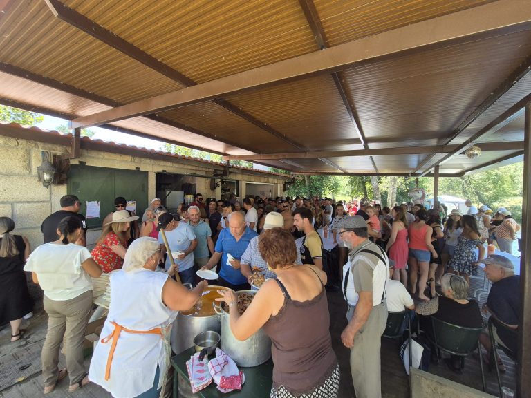 União de Freguesias da Ruvina, Vale das Éguas e Ruivós promove Almoço Convívio