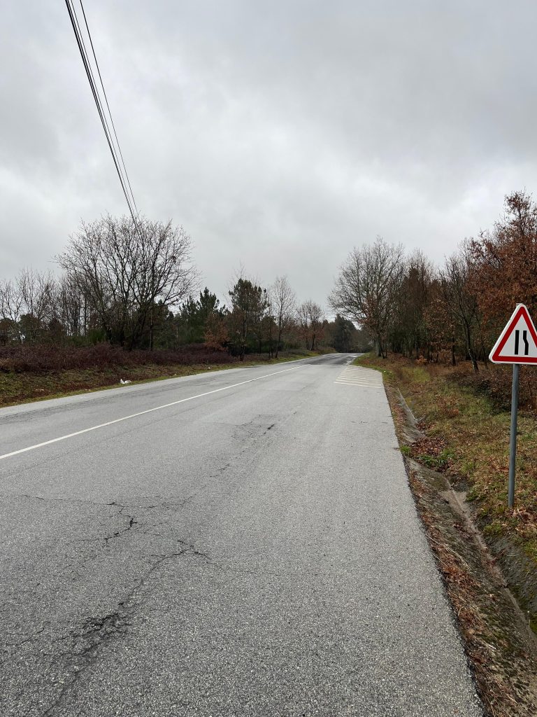 Câmara do Sabugal aprova obras na estrada entre o Ozendo e o Soito