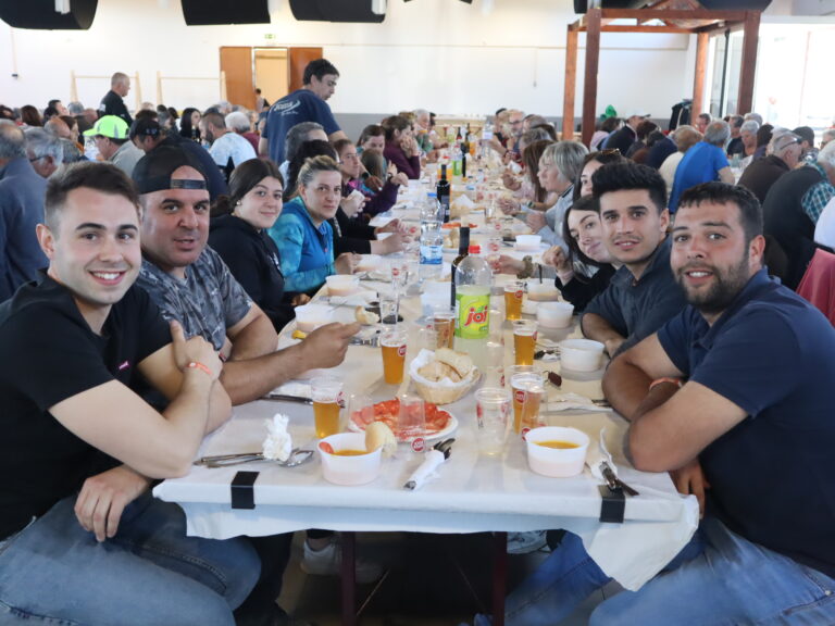 Caminhada da Liberdade juntou mais de 300 pessoas em Aldeia Velha