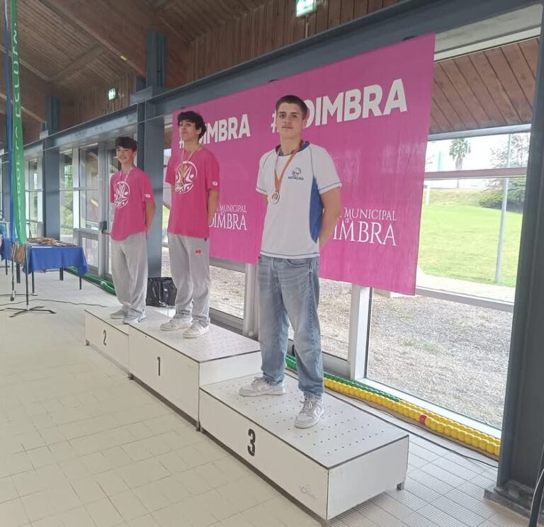 Aluno do Agrupamento de Escolas do Sabugal obtém 3º lugar no Regional de Natação