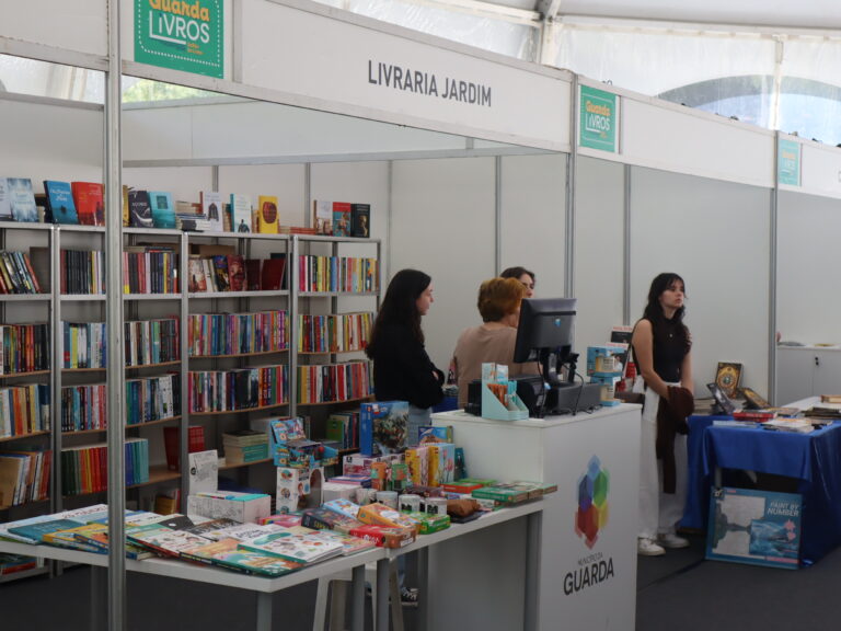 Guarda-Livros: O Reencontro com a Leitura