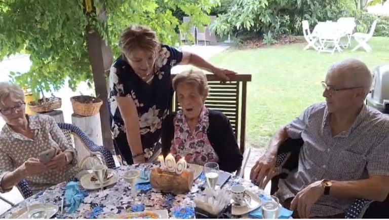 Centenária de Alfaiates comemora aniversário em Evian-Les- Bains, em França