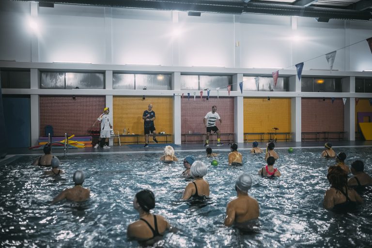Piscina Municipal assinala Carnaval dentro de água