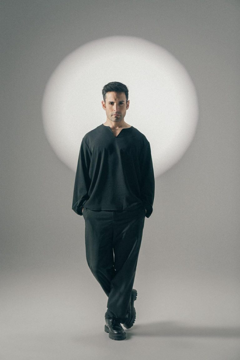 André Amaro participou no Festival da Canção e quer apostar numa carreira a solo