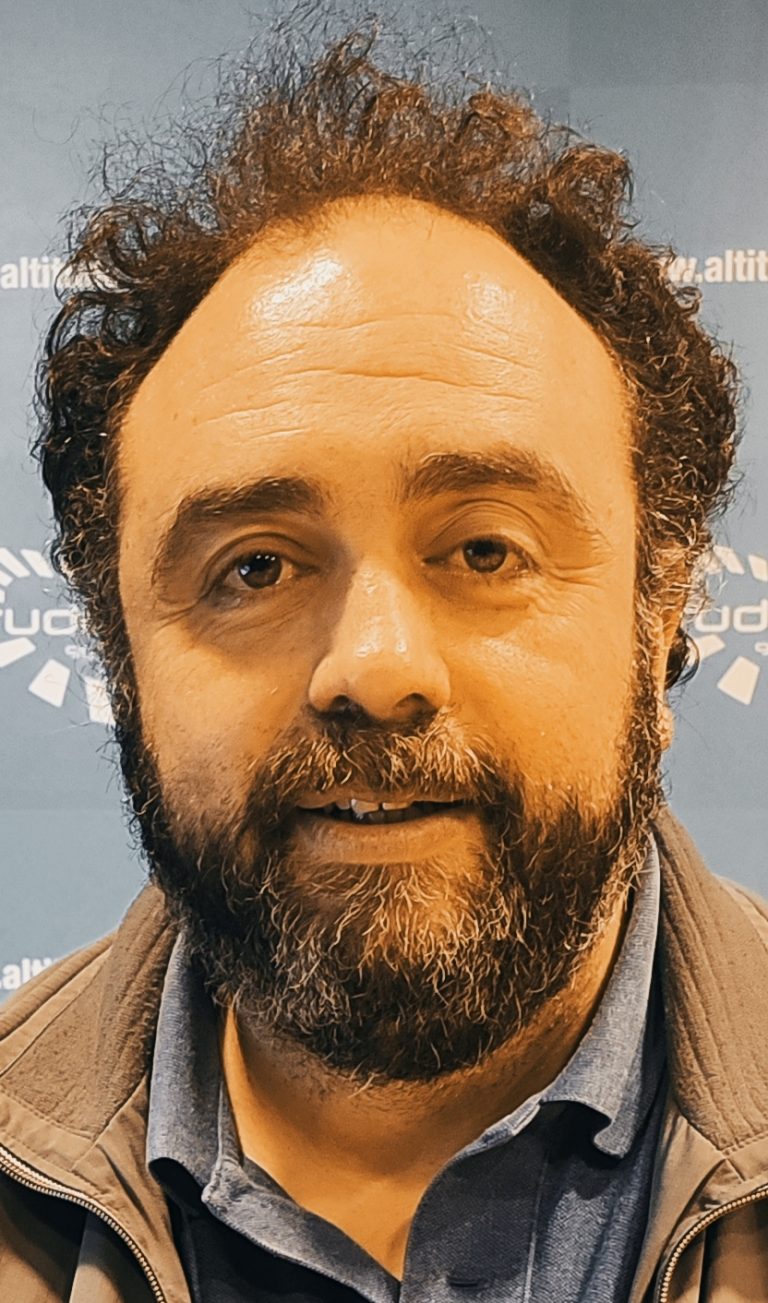Alexandre Gonçalves integra novo projeto literário solidário
