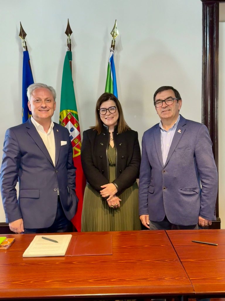 CIM da Região das Beiras e Viúva Monteiro assinam contrato para a concessão de transportes rodoviários de passageiros