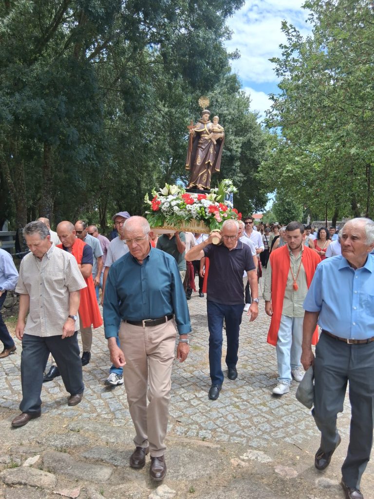 Festa em Honra de Santo António em Aldeia da Ponte